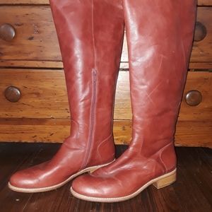 Chocolat Blu kneehigh red boot